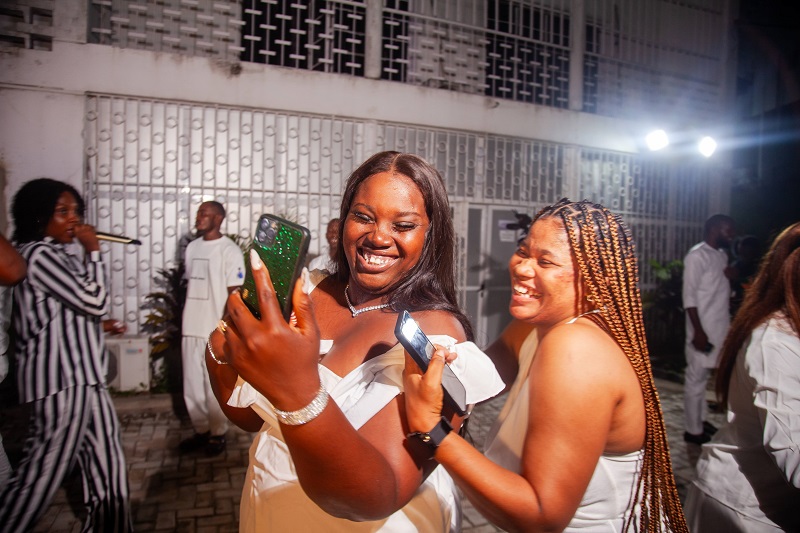 ca73caa5-1db0-414a-ab93-be33e2a73ed2-min